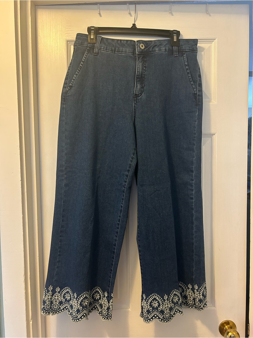 Style & Co. Dark Blue Cropped Jeans with White Embroidered Hem